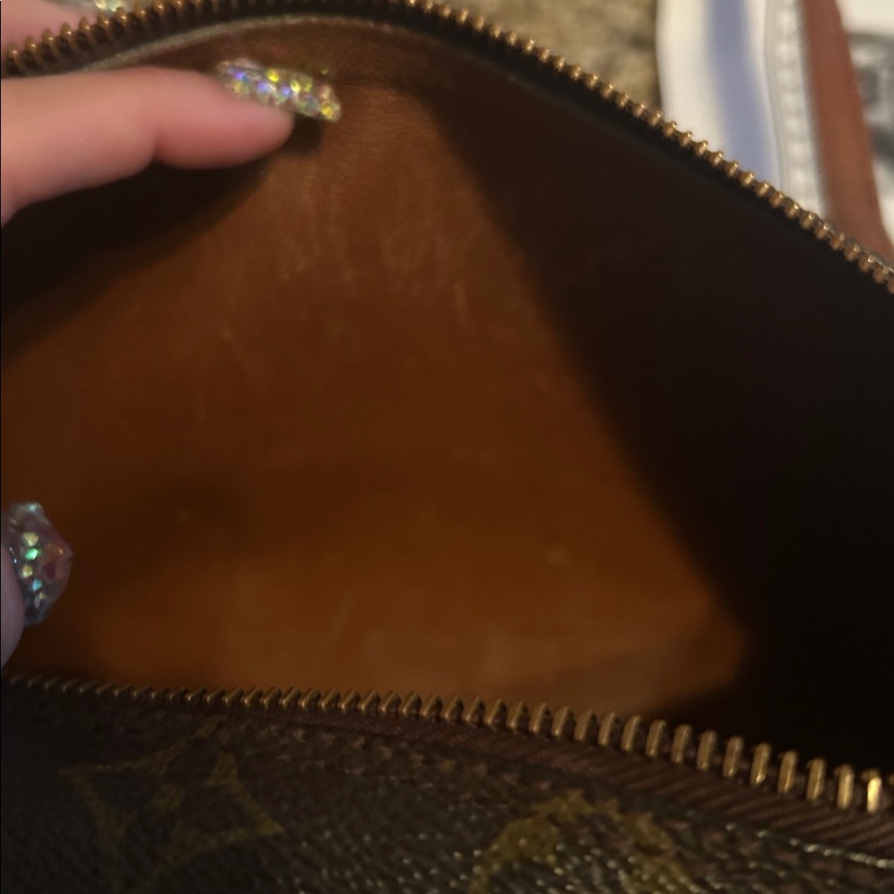 Louis Vuitton Papillion Bag - Picture 14 of 14
